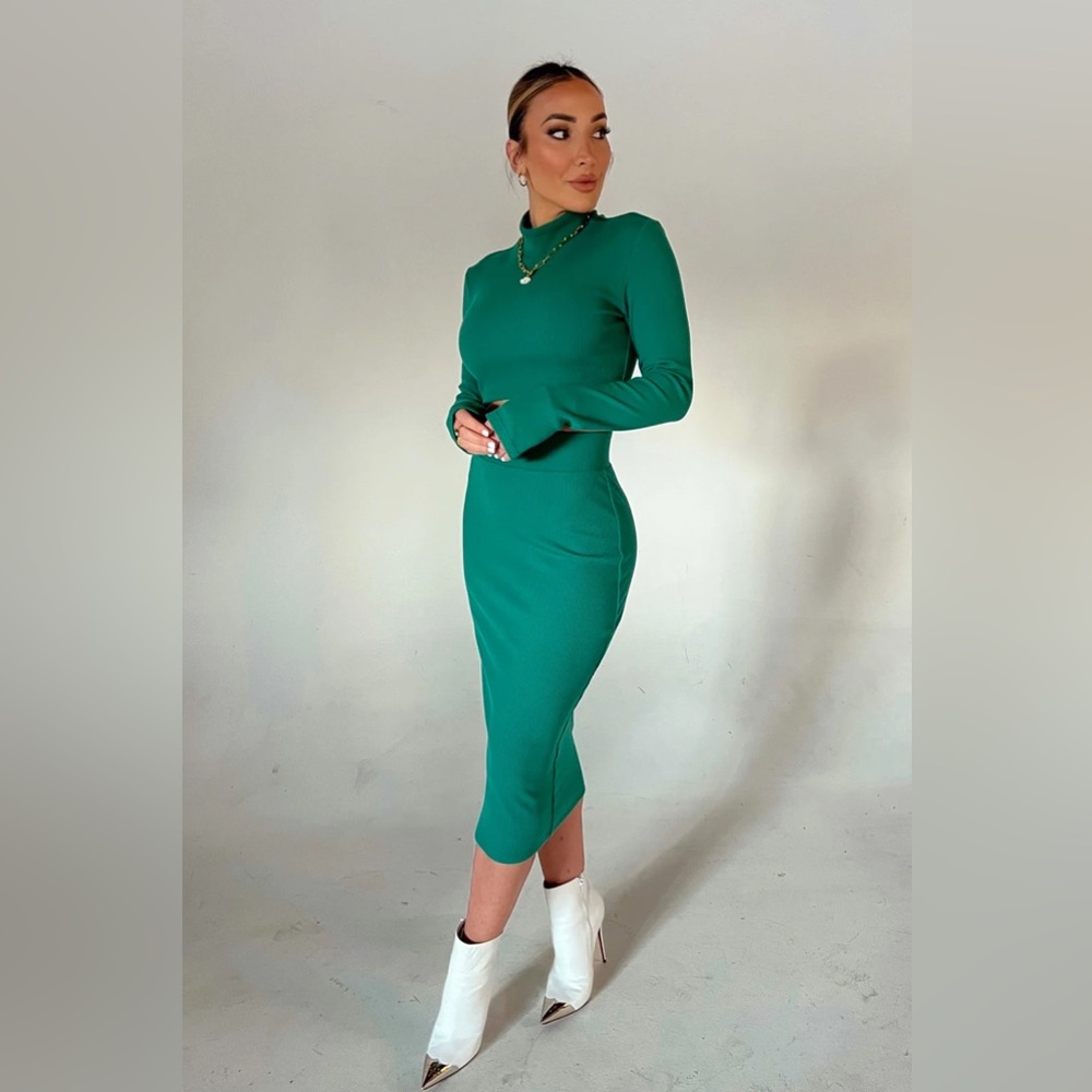 By egreis Britt Shirt & Skirt Set